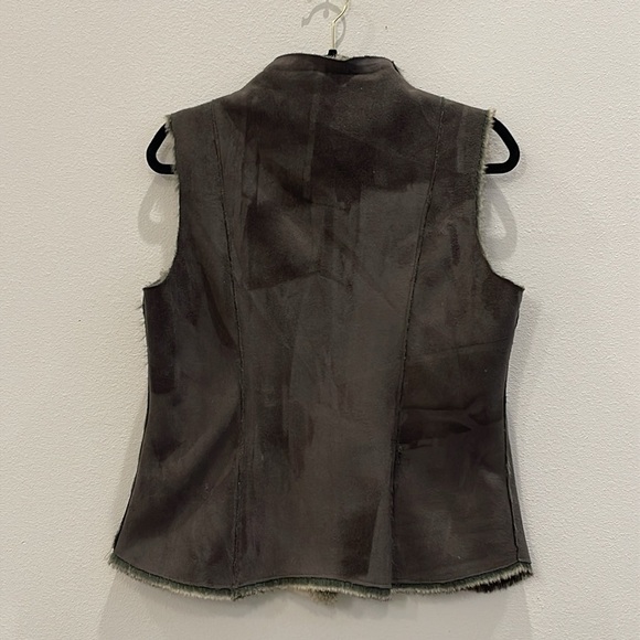 Coldwater Creek Vest Womens Size S Gray Faux Suede Fur Toggle Button Jacket - Picture 3 of 12